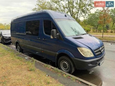 Синий Мерседес Sprinter, объемом двигателя 2.2 л и пробегом 780 тыс. км за 11500 $, фото 1 на Automoto.ua