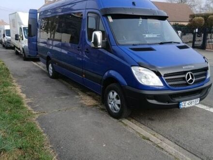 Синий Мерседес Sprinter, объемом двигателя 2.99 л и пробегом 470 тыс. км за 16500 $, фото 1 на Automoto.ua