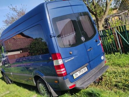 Мерседес Sprinter 2007 в Ровно на Automoto.ua Синий Мерседес Sprinter, объемом двигателя 2 л и пробегом 444 тыс. км за 8300 $, фото 1 на Automoto.ua