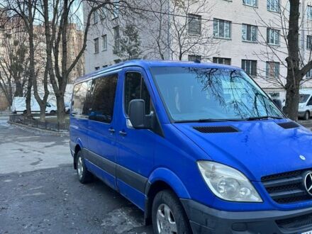 Синий Мерседес Sprinter, объемом двигателя 2.1 л и пробегом 591 тыс. км за 11000 $, фото 1 на Automoto.ua
