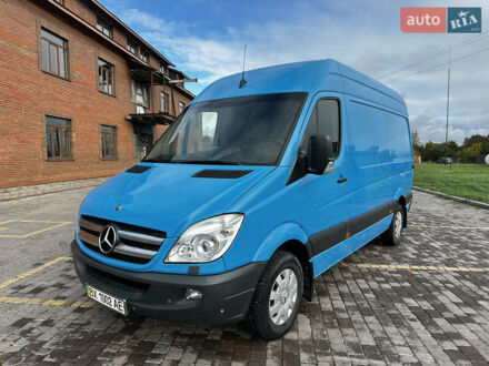 Синий Мерседес Sprinter, объемом двигателя 2.2 л и пробегом 442 тыс. км за 13800 $, фото 1 на Automoto.ua