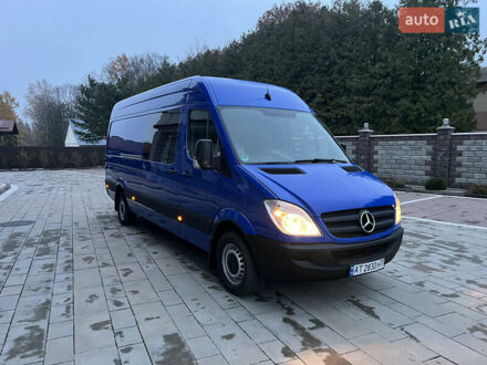 Синий Мерседес Sprinter, объемом двигателя 2.99 л и пробегом 450 тыс. км за 15500 $, фото 1 на Automoto.ua