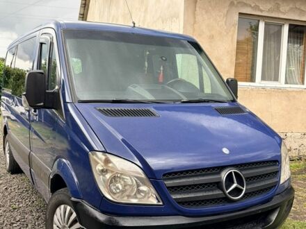 Синий Мерседес Sprinter, объемом двигателя 2.2 л и пробегом 900 тыс. км за 9500 $, фото 1 на Automoto.ua