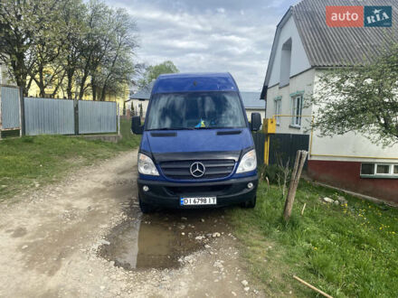 Синий Мерседес Sprinter, объемом двигателя 2.15 л и пробегом 405 тыс. км за 10800 $, фото 1 на Automoto.ua