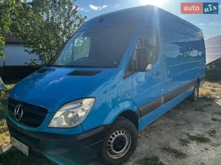 Синий Мерседес Sprinter, объемом двигателя 2.15 л и пробегом 387 тыс. км за 10000 $, фото 1 на Automoto.ua