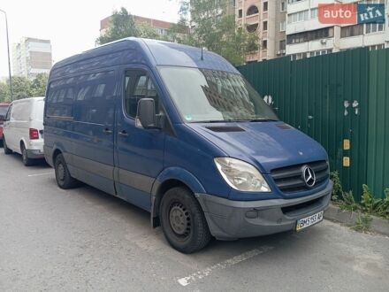 Синий Мерседес Sprinter, объемом двигателя 2.1 л и пробегом 304 тыс. км за 12500 $, фото 1 на Automoto.ua