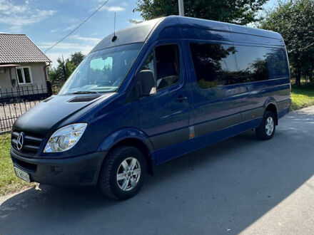 Синий Мерседес Sprinter, объемом двигателя 2.2 л и пробегом 360 тыс. км за 13700 $, фото 1 на Automoto.ua