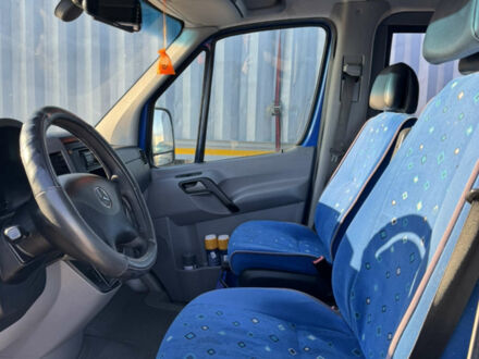 Синий Мерседес Sprinter, объемом двигателя 2.14 л и пробегом 500 тыс. км за 27900 $, фото 1 на Automoto.ua