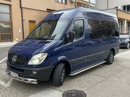 Синий Мерседес Sprinter, объемом двигателя 2.14 л и пробегом 370 тыс. км за 14144 $, фото 1 на Automoto.ua