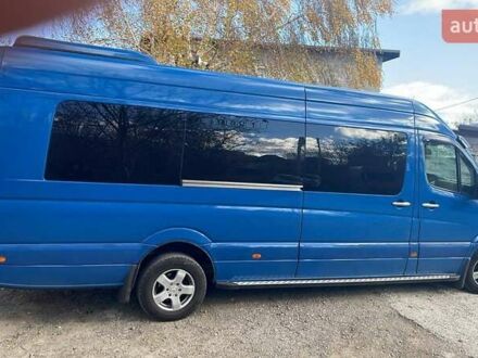 Синий Мерседес Sprinter, объемом двигателя 2.2 л и пробегом 580 тыс. км за 17200 $, фото 1 на Automoto.ua