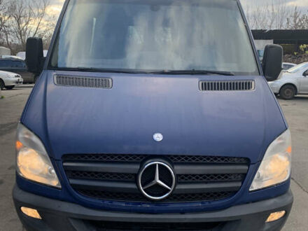 Синий Мерседес Sprinter, объемом двигателя 2.14 л и пробегом 205 тыс. км за 10500 $, фото 1 на Automoto.ua