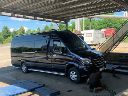 Синий Мерседес Sprinter, объемом двигателя 2.99 л и пробегом 470 тыс. км за 17000 $, фото 1 на Automoto.ua