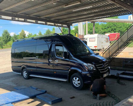 Синій Мерседес Sprinter, об'ємом двигуна 2.99 л та пробігом 470 тис. км за 17000 $, фото 1 на Automoto.ua