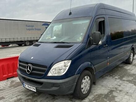 Синий Мерседес Sprinter, объемом двигателя 2.14 л и пробегом 450 тыс. км за 14700 $, фото 1 на Automoto.ua