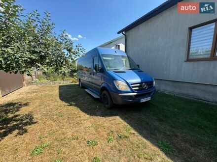 Синий Мерседес Sprinter, объемом двигателя 2.14 л и пробегом 488 тыс. км за 16000 $, фото 1 на Automoto.ua