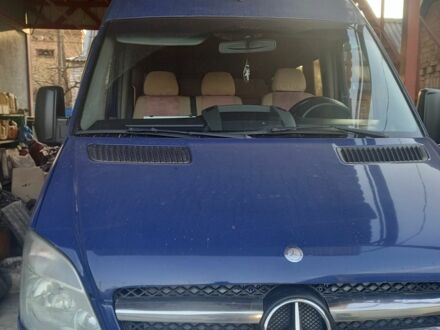 Синий Мерседес Sprinter, объемом двигателя 2.1 л и пробегом 420 тыс. км за 30000 $, фото 1 на Automoto.ua