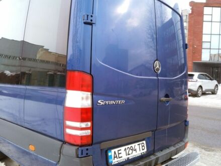 Синий Мерседес Sprinter, объемом двигателя 2.14 л и пробегом 360 тыс. км за 29700 $, фото 1 на Automoto.ua