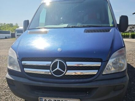 Синий Мерседес Sprinter, объемом двигателя 3 л и пробегом 697 тыс. км за 35700 $, фото 1 на Automoto.ua