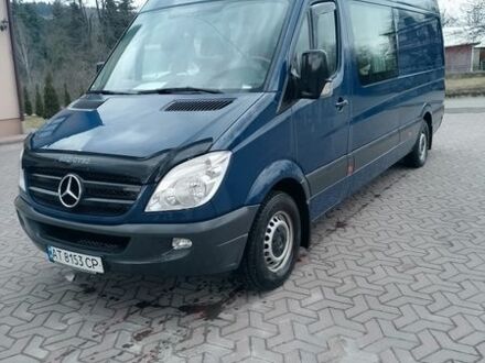 Синий Мерседес Sprinter, объемом двигателя 2.14 л и пробегом 230 тыс. км за 15200 $, фото 1 на Automoto.ua