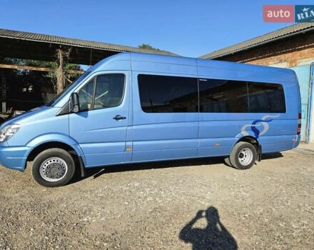 Синий Мерседес Sprinter, объемом двигателя 2.2 л и пробегом 569 тыс. км за 27950 $, фото 1 на Automoto.ua