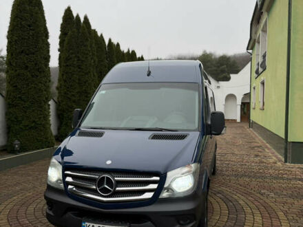 Синий Мерседес Sprinter, объемом двигателя 2.14 л и пробегом 334 тыс. км за 17300 $, фото 1 на Automoto.ua