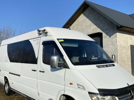 Мерседес Sprinter 2015 в Вараш (Кузнецовск) на Automoto.ua Синий Мерседес Sprinter, объемом двигателя 2.1 л и пробегом 712 тыс. км за 7999 $, фото 1 на Automoto.ua