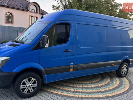 Синий Мерседес Sprinter, объемом двигателя 2.2 л и пробегом 280 тыс. км за 18799 $, фото 1 на Automoto.ua