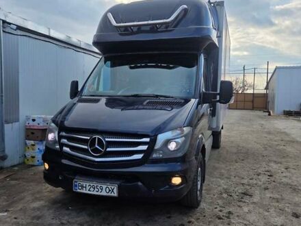 Синий Мерседес Sprinter, объемом двигателя 3 л и пробегом 377 тыс. км за 29999 $, фото 1 на Automoto.ua