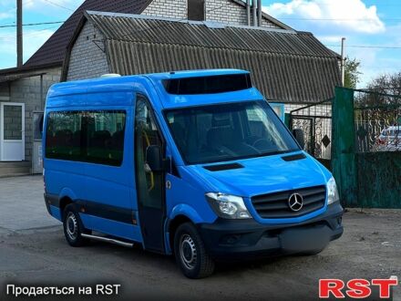 Синий Мерседес Sprinter, объемом двигателя 2.2 л и пробегом 317 тыс. км за 19000 $, фото 1 на Automoto.ua