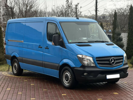 Синий Мерседес Sprinter, объемом двигателя 2.14 л и пробегом 228 тыс. км за 18229 $, фото 1 на Automoto.ua