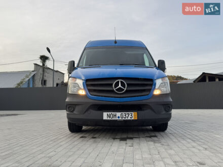 Синий Мерседес Sprinter, объемом двигателя 3 л и пробегом 267 тыс. км за 31750 $, фото 1 на Automoto.ua
