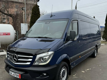 Синий Мерседес Sprinter, объемом двигателя 0 л и пробегом 237 тыс. км за 29906 $, фото 1 на Automoto.ua