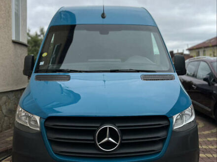 Мерседес Sprinter 2019 у Тернополі на Automoto.ua Синій Мерседес Sprinter, об'ємом двигуна 2.2 л та пробігом 288 тис. км за 32000 $, фото 1 на Automoto.ua