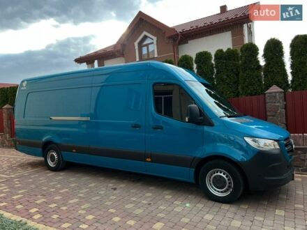 Синий Мерседес Sprinter, объемом двигателя 2.2 л и пробегом 288 тыс. км за 30000 $, фото 1 на Automoto.ua