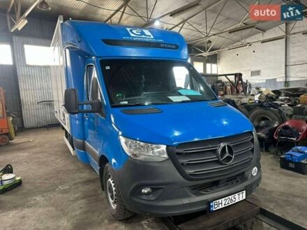 Синий Мерседес Sprinter, объемом двигателя 2.99 л и пробегом 621 тыс. км за 36000 $, фото 1 на Automoto.ua