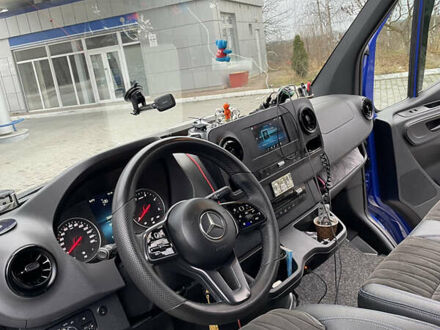 Синий Мерседес Sprinter, объемом двигателя 2.14 л и пробегом 385 тыс. км за 30500 $, фото 1 на Automoto.ua