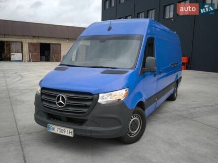 Синий Мерседес Sprinter, объемом двигателя 2.14 л и пробегом 468 тыс. км за 24900 $, фото 1 на Automoto.ua