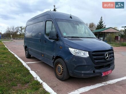 Синий Мерседес Sprinter, объемом двигателя 2.2 л и пробегом 214 тыс. км за 18995 $, фото 1 на Automoto.ua