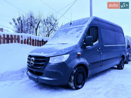 Синий Мерседес Sprinter, объемом двигателя 2.2 л и пробегом 164 тыс. км за 18999 $, фото 1 на Automoto.ua