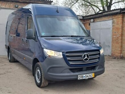 Синий Мерседес Sprinter, объемом двигателя 2.2 л и пробегом 198 тыс. км за 28800 $, фото 1 на Automoto.ua