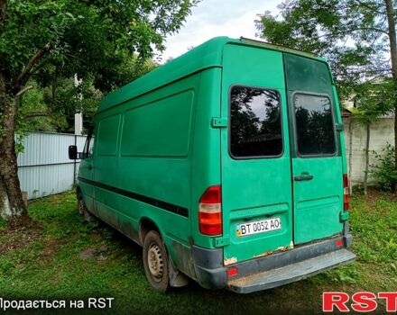 Зеленый Мерседес Sprinter, объемом двигателя 2.3 л и пробегом 650 тыс. км за 3000 $, фото 5 на Automoto.ua
