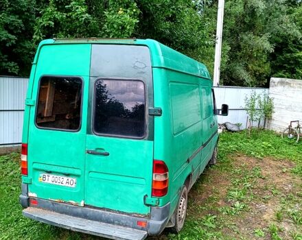 Зеленый Мерседес Sprinter, объемом двигателя 2.3 л и пробегом 650 тыс. км за 3000 $, фото 3 на Automoto.ua