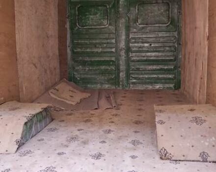 Зеленый Мерседес Sprinter, объемом двигателя 0 л и пробегом 520 тыс. км за 4000 $, фото 17 на Automoto.ua