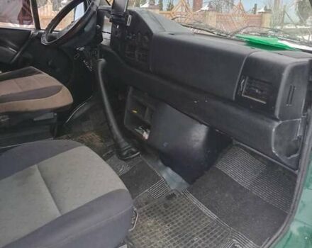 Зелений Мерседес Sprinter, об'ємом двигуна 0 л та пробігом 340 тис. км за 2950 $, фото 10 на Automoto.ua