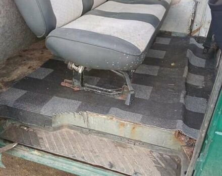 Зелений Мерседес Sprinter, об'ємом двигуна 0 л та пробігом 340 тис. км за 2950 $, фото 12 на Automoto.ua