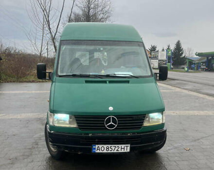 Зелений Мерседес Sprinter, об'ємом двигуна 0 л та пробігом 600 тис. км за 6200 $, фото 1 на Automoto.ua