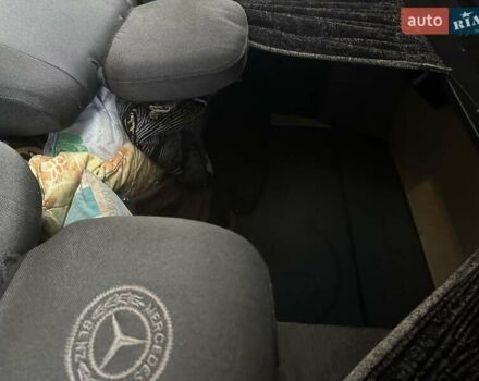 Зеленый Мерседес Sprinter, объемом двигателя 2.2 л и пробегом 600 тыс. км за 6000 $, фото 4 на Automoto.ua