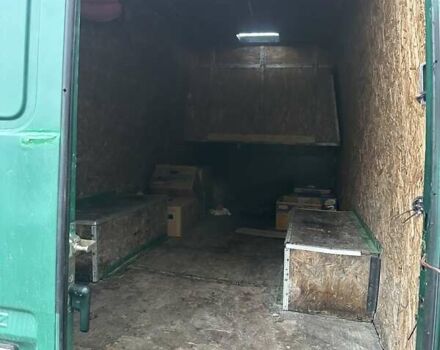 Зеленый Мерседес Sprinter, объемом двигателя 2.2 л и пробегом 600 тыс. км за 6000 $, фото 6 на Automoto.ua