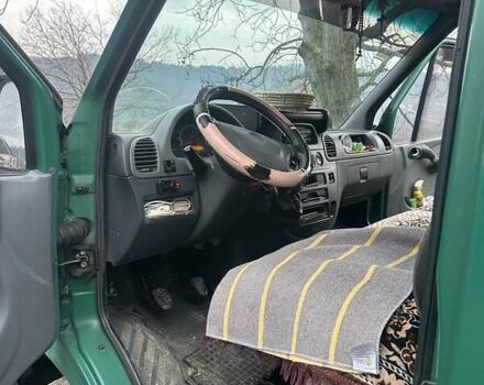 Зеленый Мерседес Sprinter, объемом двигателя 2.2 л и пробегом 600 тыс. км за 6000 $, фото 2 на Automoto.ua