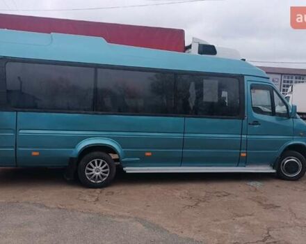 Зелений Мерседес Sprinter, об'ємом двигуна 2.87 л та пробігом 1000 тис. км за 12000 $, фото 4 на Automoto.ua